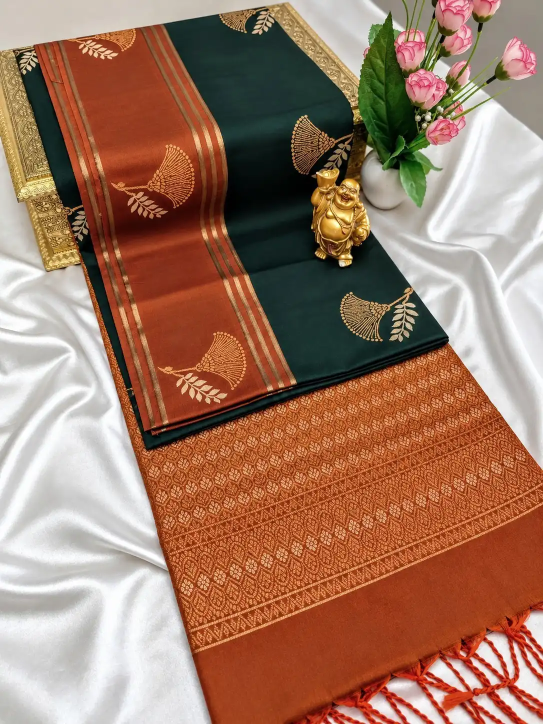 Fan Motif Geometric Zari Semi Kanchipuram Silk Saree